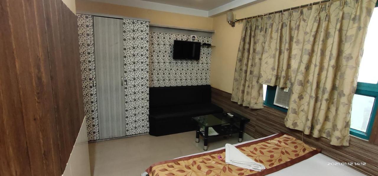 Hotel Royal Residency سيليجوري المظهر الخارجي الصورة