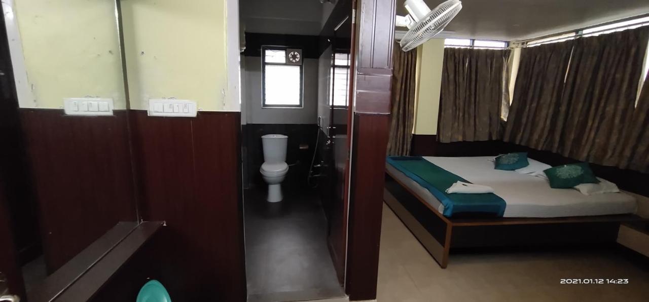 Hotel Royal Residency سيليجوري المظهر الخارجي الصورة