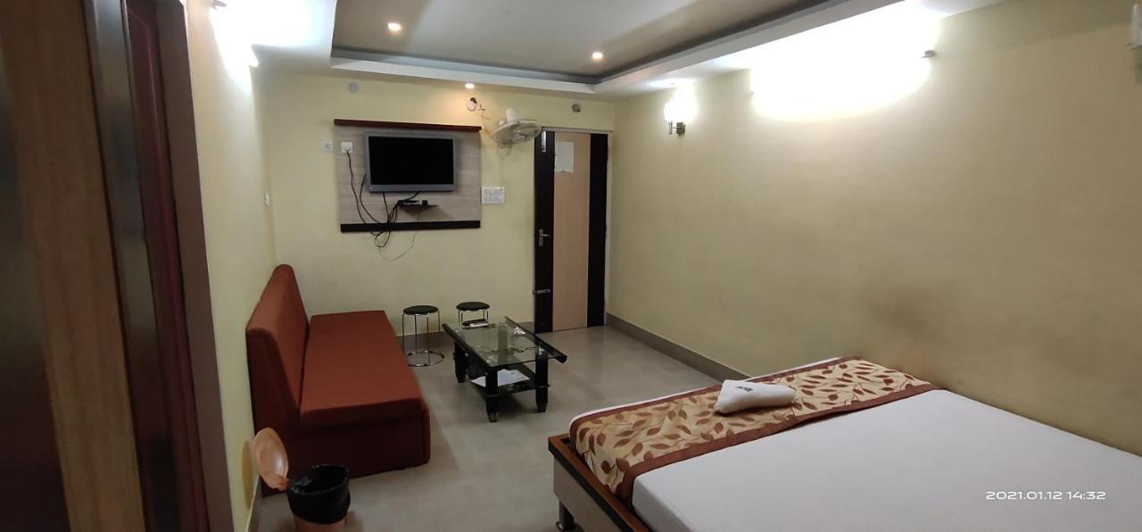 Hotel Royal Residency سيليجوري المظهر الخارجي الصورة