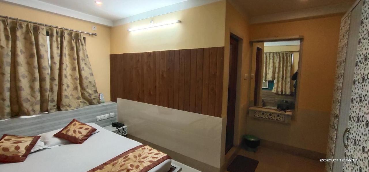Hotel Royal Residency سيليجوري المظهر الخارجي الصورة